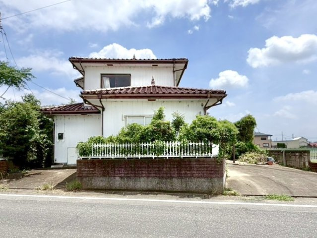 【中古戸建】伊勢崎市境小此木の外観|■外観｜土日のご見学はもちろん、平日・夜間のご案内も大歓迎です♪「今から見たい」や「仕事終わりに見たい」にもご対応できますのでお気軽にお問い合わせください♪