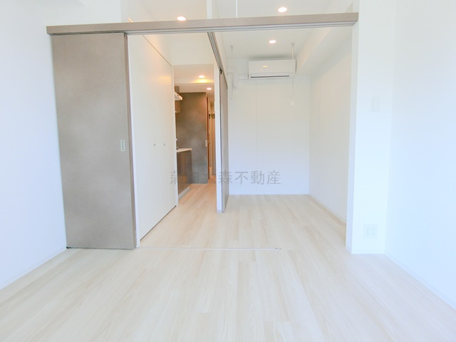 ZOOＭ蒲田EASTの居間・リビング