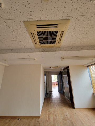 湘南Mビルの内装