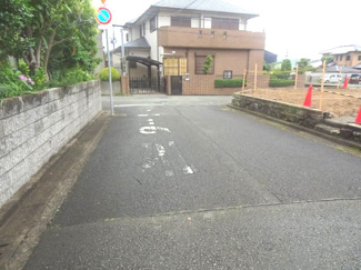 【前面道路含む現地写真】 | 川西市緑台5丁目1の90　建築条件無土地