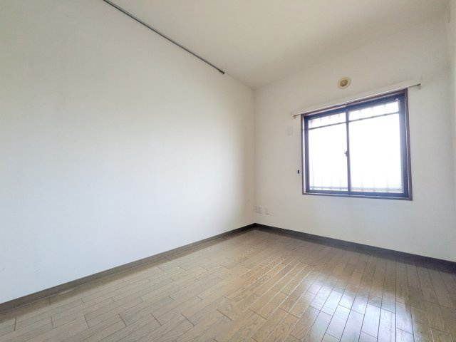 エスポワール松風台Ⅲ番館の洋室