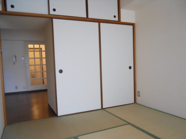 フリーデ豊中の収納
