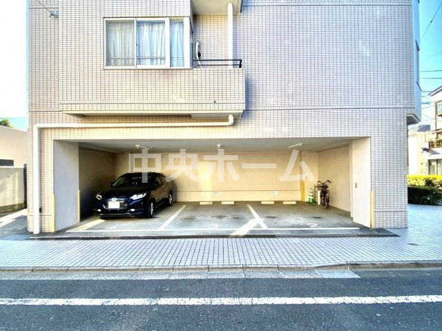 亀有ガーデンハウスの駐車場|敷地内駐車場