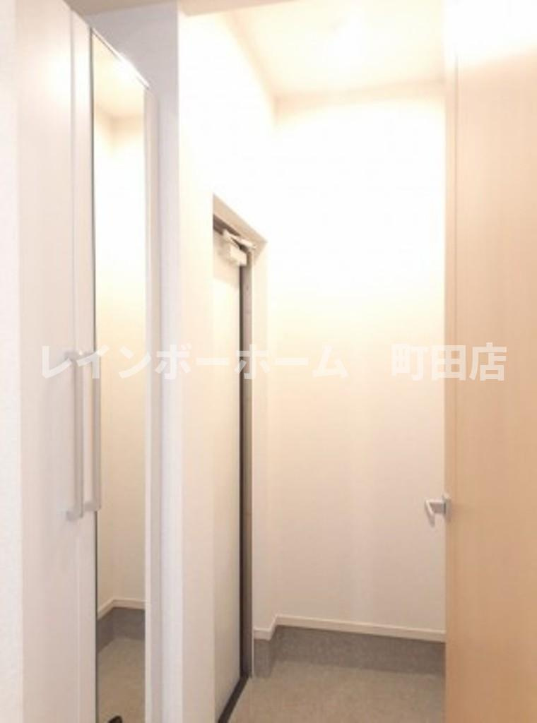 グラース※初期費用分割あと払いサービス利用可能物件の玄関|同シリーズ参考写真