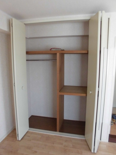 サンパレス２１豊中Ⅴの収納