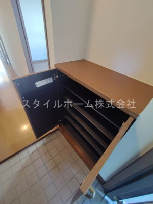 【玄関】 | ユーミーマンションオリーブ通りB | イメージ写真です。