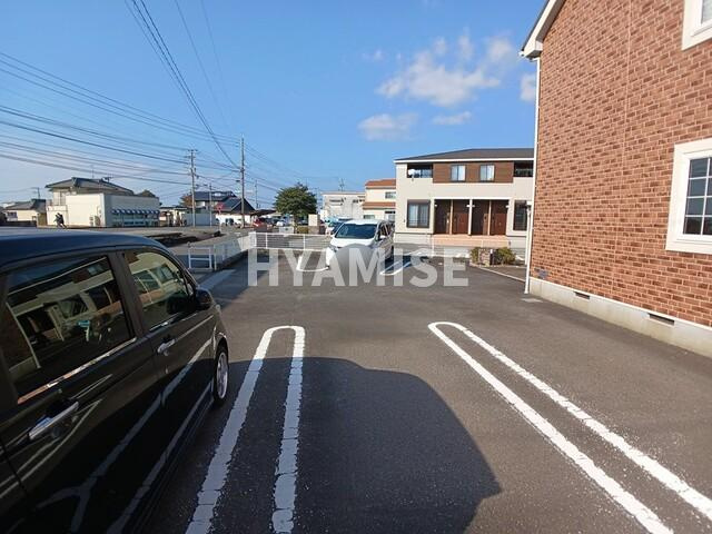フレンド大囿の駐車場