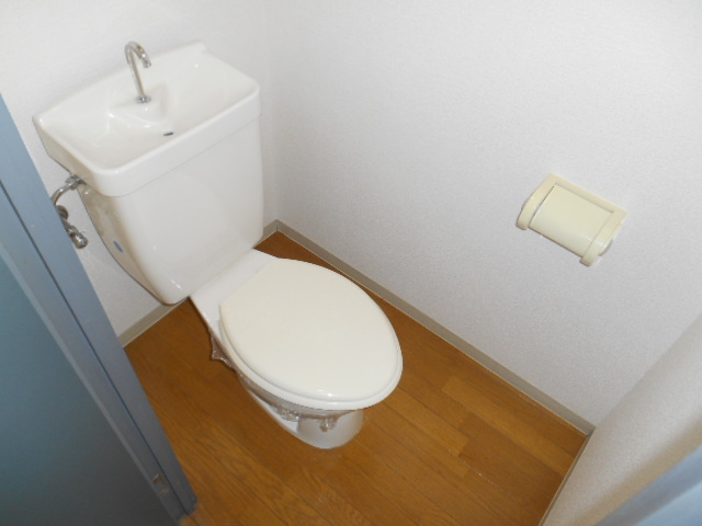 サンライズセカンドのトイレ
