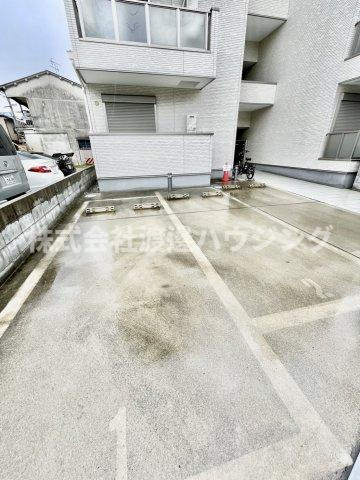Flannelの駐車場