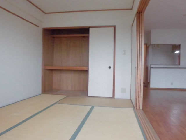 サンライズ・フレアの内装
