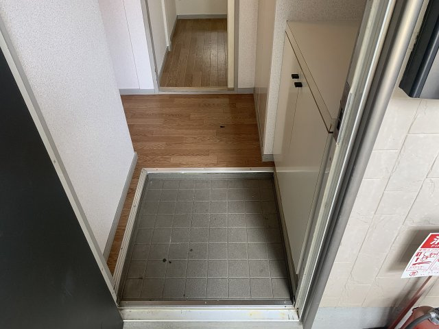 サンライフの玄関