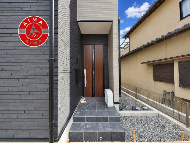 福岡市南区屋形原3丁目第4-1棟（1号棟）の玄関|おでかけの時も帰った時も、「我が家」を最初に感じでもらえる素敵な空間に。