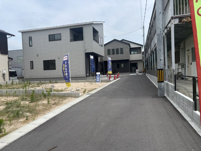 佐伯区皆賀4丁目の前面道路含む現地写真|落ち着いた住環境で安心して暮らせます。