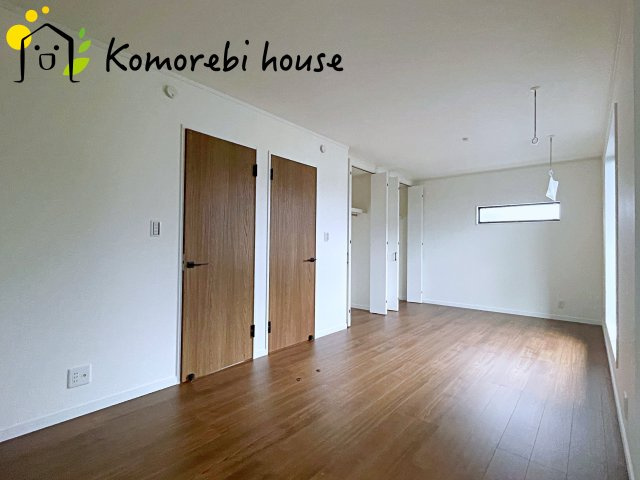 大宮南中野　新築一戸建て　ルシェール　Dの居間・リビング|26.8.28　撮影済み