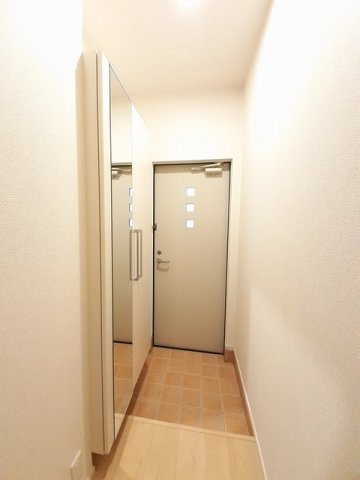 リバーサイドきずなＡの玄関