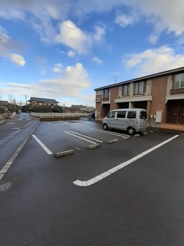 ラウムの駐車場