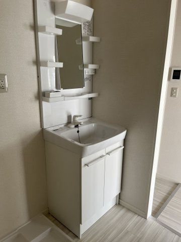 ビバ神原の独立洗面台|独立洗面台あり、毎朝おしゃれに忙しい女性の方におすすめです
