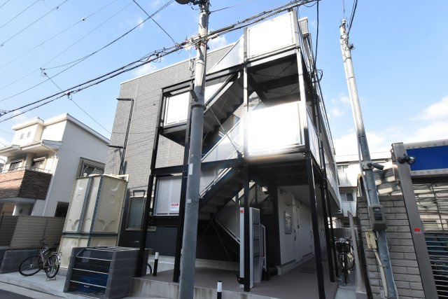 西宮市甲子園高潮町の賃貸マンションの外観