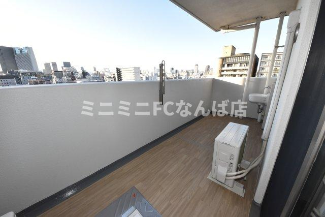 ＣＩＴＹ ＳＰＩＲＥ日本橋のバルコニー