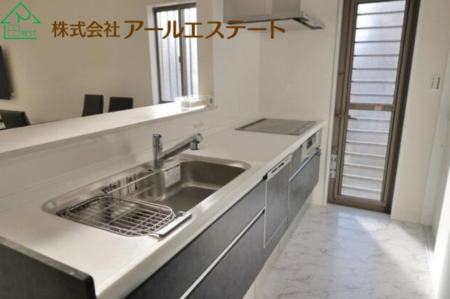 姫路市花田町小川　　　中古戸建のキッチン