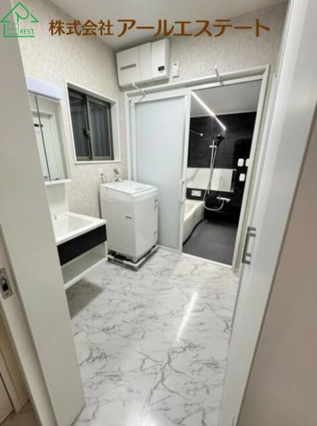 姫路市花田町小川　　　中古戸建の独立洗面台
