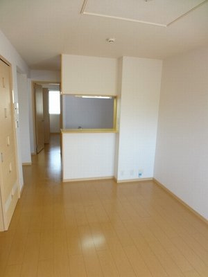 ベストハピネスの居間・リビング|居間です