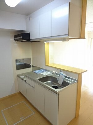 ベストハピネスのキッチン|コンパクトなキッチンで掃除もラクラク