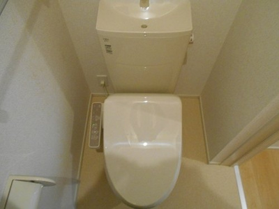 【トイレ】 | ヌォーヴォ・ドラーゴⅠ | 落ち着いた色調のトイレです