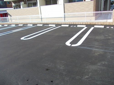 【駐車場】 | ビレッヂ飯田Ⅱ | カースペースがあります