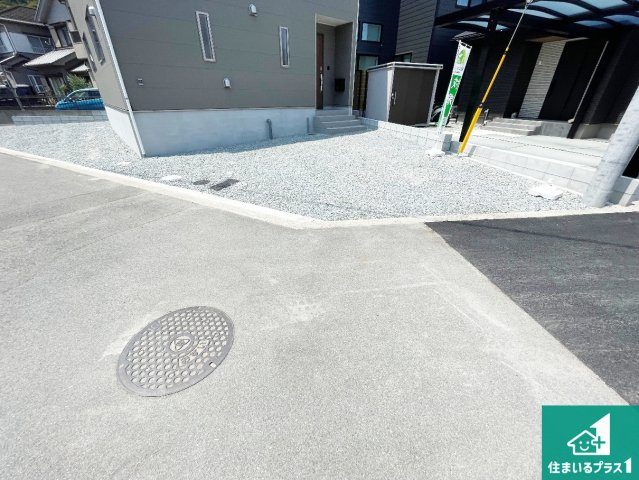 姫路市広畑区西蒲田　第18期　新築一戸建ての駐車場|駐車スペース！散水栓があるので、こまめに愛車を洗えます！