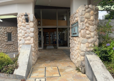 【内装】 | ドラゴンマンション多摩学園都市伍番館 | 共有部分は、住民なら誰もが使える設備のこと。例えば駐車場やエレベーター、インターネット設備、セキュリティ設備などがあります。他にも、マンションの廊下・外部階段やエントランス・ゴミ置き場などがあります。