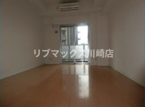 【居間・リビング】レジディア川崎 