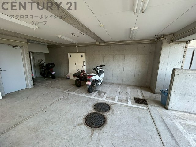 バイク置き場