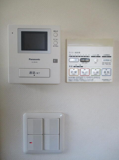 【セキュリティ】 | Ｋハウス | モニター付きインターフォン
同建物別部屋参考
