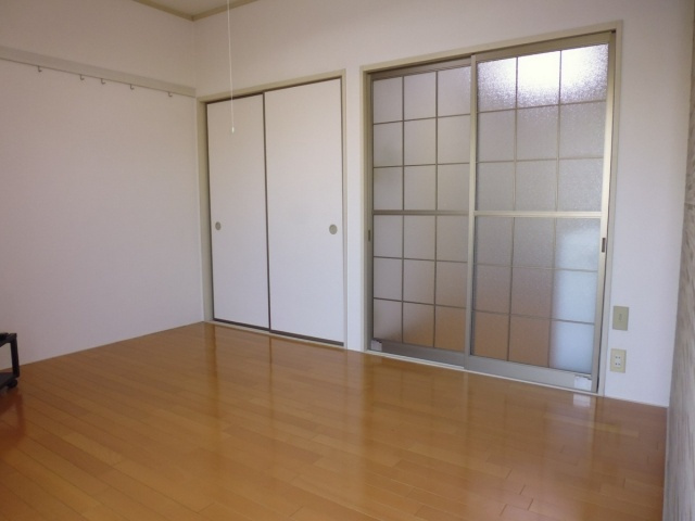 フレグランス西脇Aの洋室