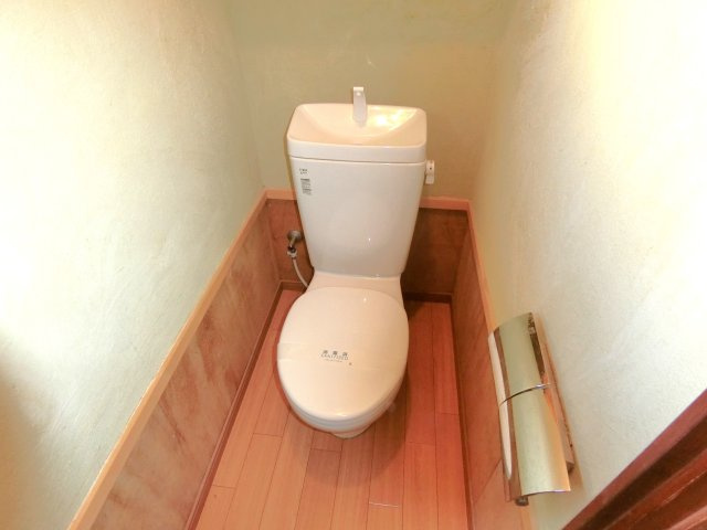 茂原緑町貸家のトイレ