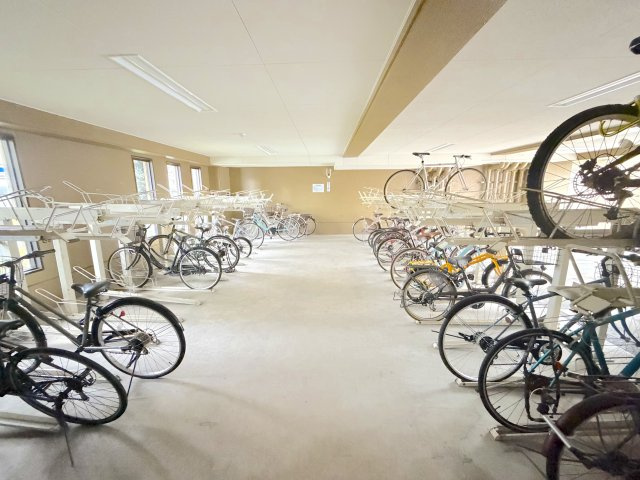 JGMヴェルデ城南の駐輪場