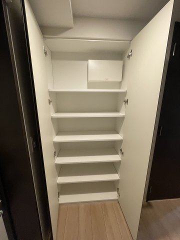 シーズンフラッツ渡辺通の収納
