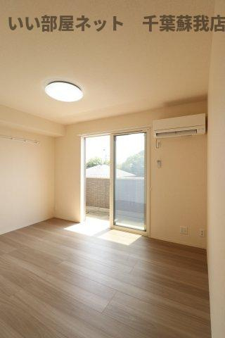 グラナートの洋室|きれいな洋室です