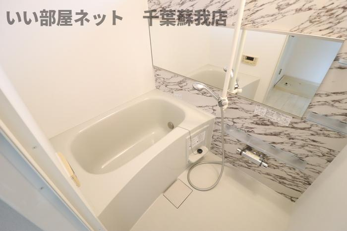 ヴェルメゾンおゆみ野　Ｅの浴室|コンパクトで使いやすいお風呂です