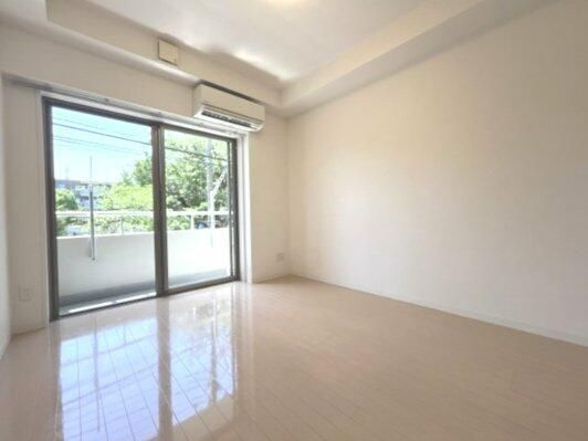 ガーデン豊玉の居間・リビング
