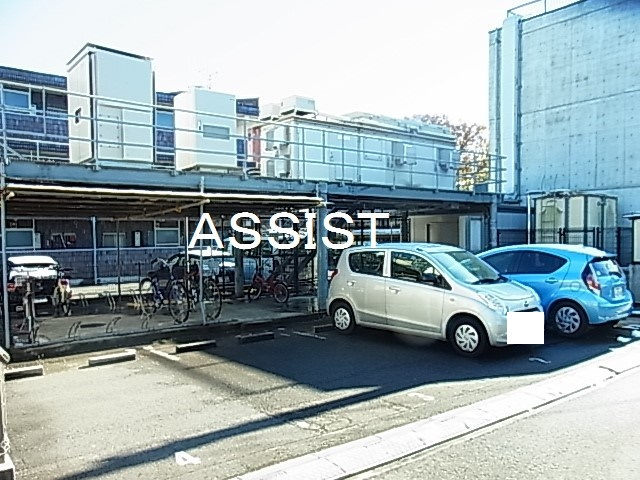 グレンドーラの駐車場