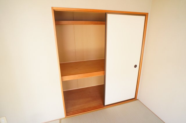 奈良市左京３丁目のアパート