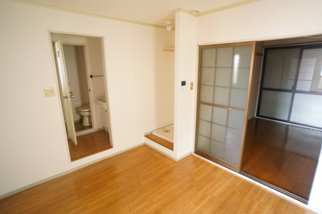 奈良市左京３丁目のアパート