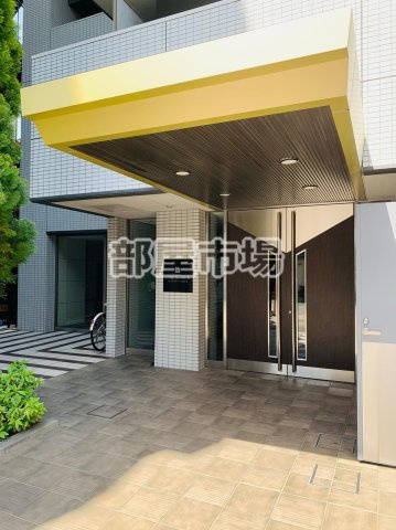 ファインアドレス新御徒町のエントランス