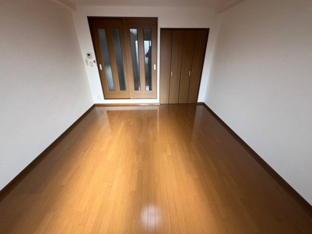 豊中市春日町２丁目の賃貸マンションの内装