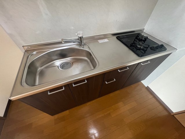 豊中市春日町２丁目の賃貸マンションのキッチン