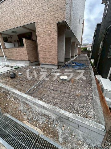 ALEGRIA高速長田の駐車場