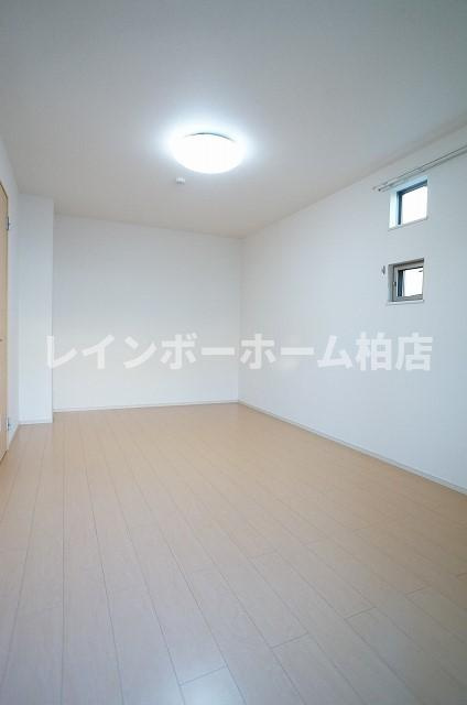 【仲介手数料：50％OFF】対象物件！の洋室|きれいな洋室です