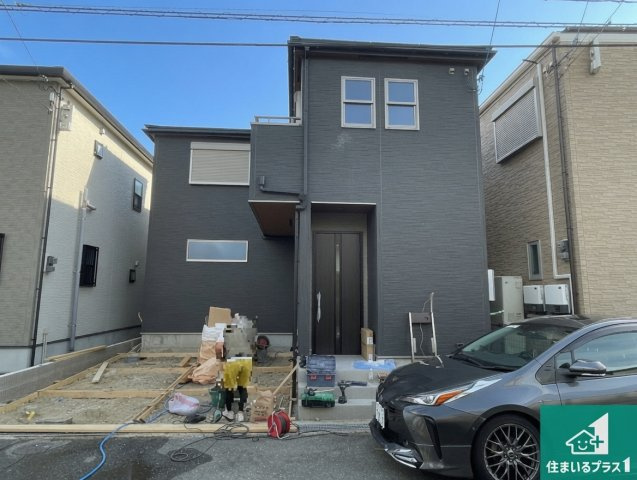 枚方市伊加賀寿町　新築一戸建ての外観|現在建築中！落ち着いた街並みで新生活を始めることが出来そう！周辺の物件も併せてご紹介させて頂きます！